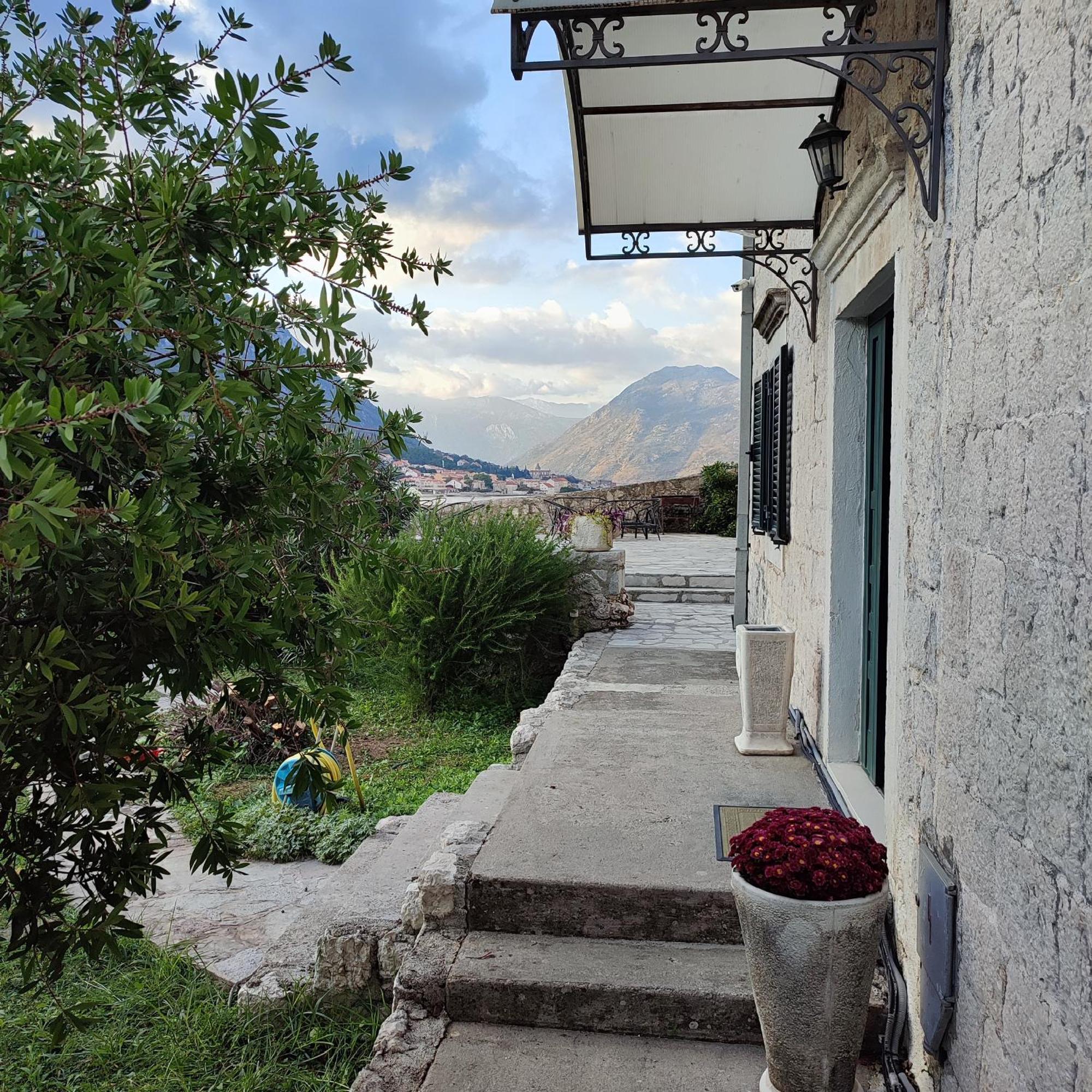 Villa Kamena Cattaro Esterno foto